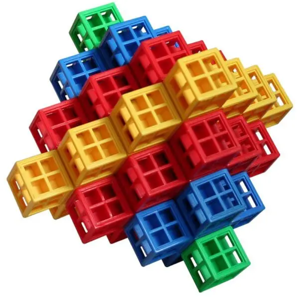 Linking Cubes - 75pcs in Clear Gift Box - Image 2
