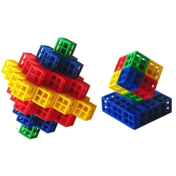 Linking Cubes - 75pcs in Clear Gift Box - Image 3